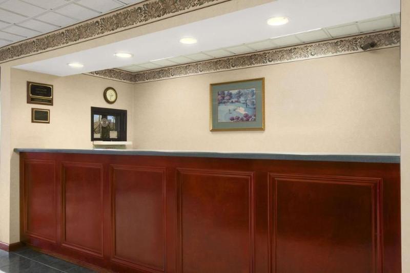 Days Inn By Wyndham Lexington Esterno foto